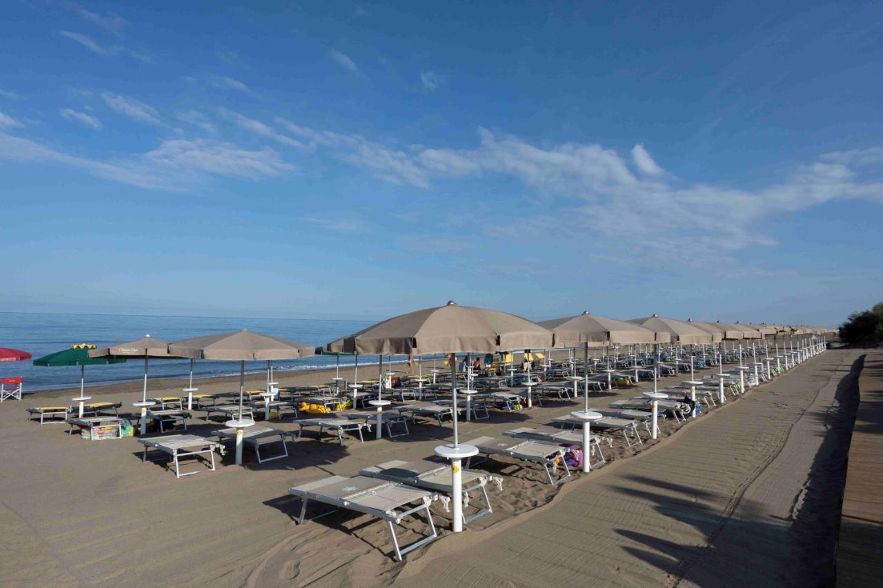 Canado Club Family Village Marina di Castagneto Carducci Bagian luar foto